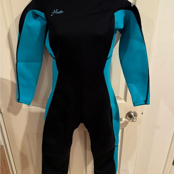 Hevto Women Wetsuit 3/2mm Neoprene Wet Suit Keep Warm in Cold Water - Picture 4 of 13